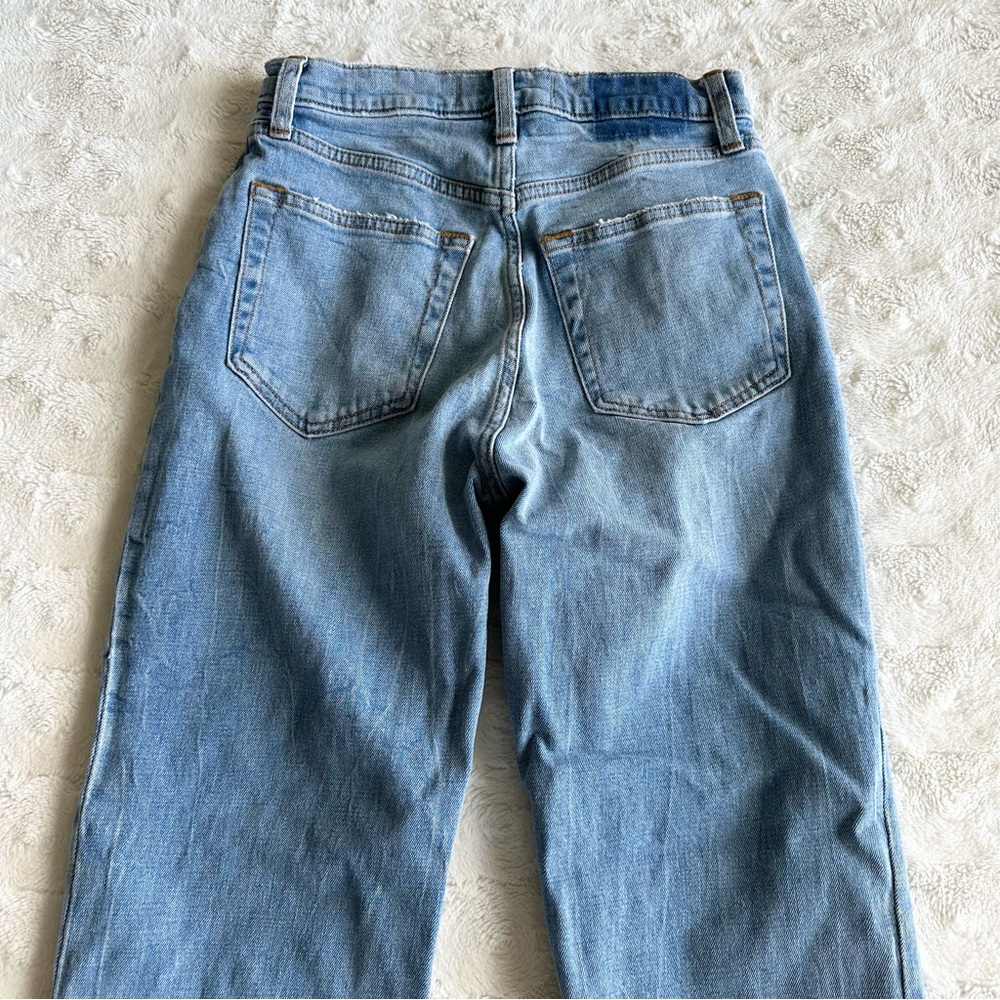Abercrombie Jeans Womens 26 Blue Ankle Straight Ultra High Rise Distressed Med - Picture 6 of 11